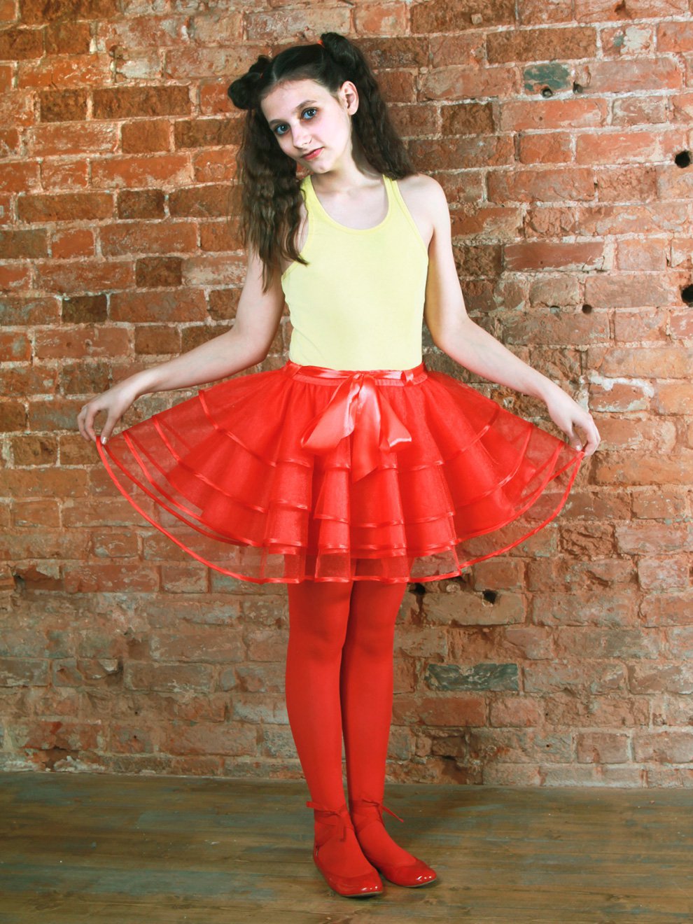 Красная юбка для девочки
